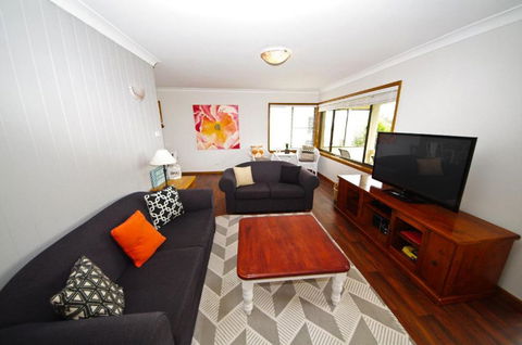Breakaway 11 Scott Street - Accommodation Tasmania 2