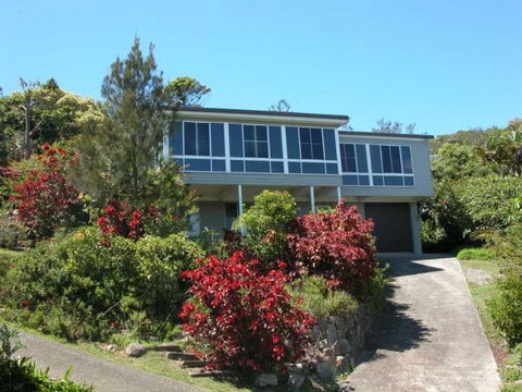 Bally High 20 Dulconghi Street - Accommodation Tasmania 2