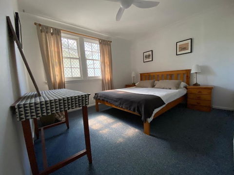 Allamanda House 3 Willow Street - Accommodation Tasmania 2
