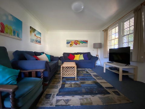 Allamanda House 3 Willow Street - Accommodation Tasmania 3