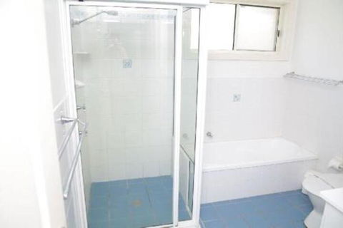 Breakers 2 13 East Street - Accommodation Tasmania 2