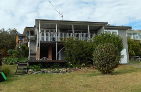 Awesome View 4 View Street - Accommodation Tasmania 3