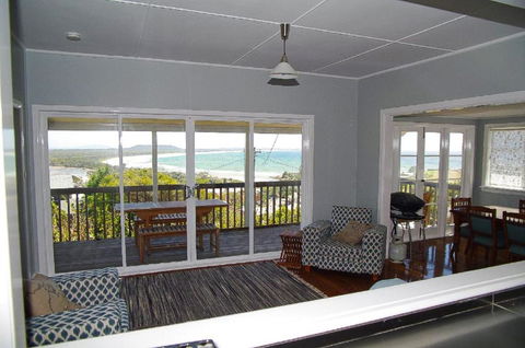 Awesome View 4 View Street - Accommodation Tasmania 4