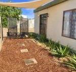 Cute Private Studio Flat with AIRCON - Accommodation Tasmania
