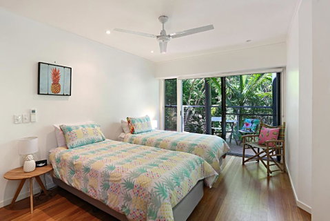 Barefoot Bungalow Castaways Beach - Accommodation Tasmania 1
