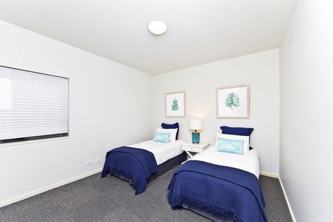 Sails On The Beachfront Exclusive Seaside Home - Accommodation Tasmania 7
