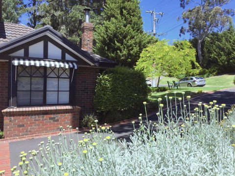 Pride Leisure Tudor House - Accommodation Tasmania 2