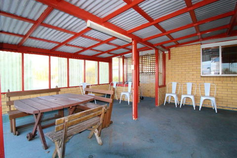 Bombora 3 / 4 East Street - Accommodation Tasmania 1