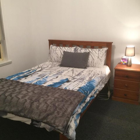 At HOME On HOLMES - Accommodation Tasmania 1