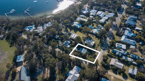 Kambera Pet Friendly Cottage On Raymond Island - Accommodation Tasmania 3