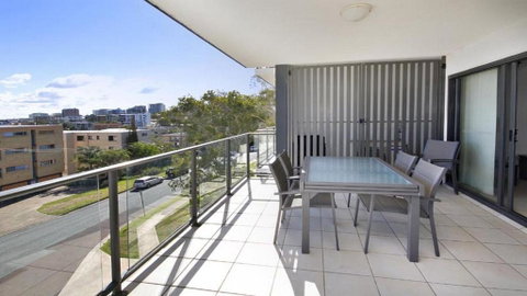 Amalfi Unit 11 Above All Else 50 King Street - Accommodation Tasmania 1