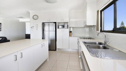 Amalfi Unit 11 Above All Else 50 King Street - Accommodation Tasmania 6
