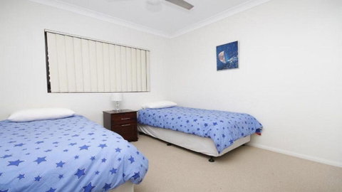 Amalfi Unit 11 Above All Else 50 King Street - Accommodation Tasmania 3