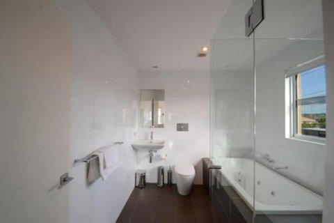 Dream Catcher Beach House Shellharbour - Accommodation Tasmania 2