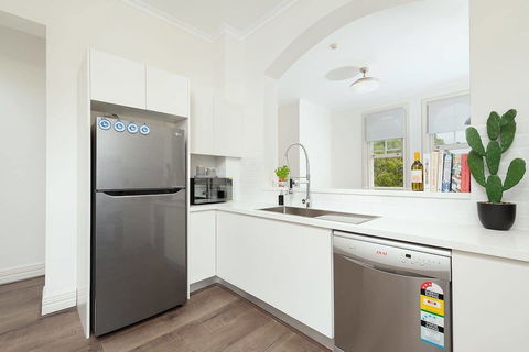 Stunning Sydney Home 8 - Accommodation Tasmania 2