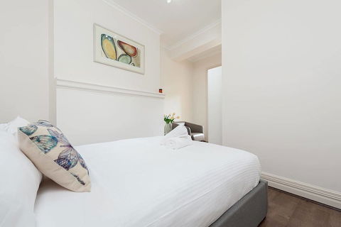 Stunning Sydney Home 8 - Accommodation Tasmania 1