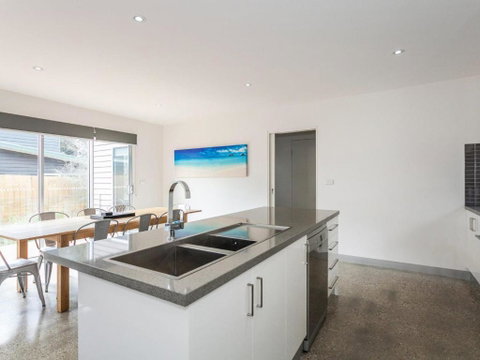 ANGLE By THE SEA Anglesea - Accommodation Tasmania 1