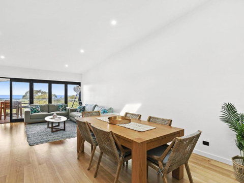 POINT BREAK NEW LISTING 2019 - Accommodation Tasmania 1