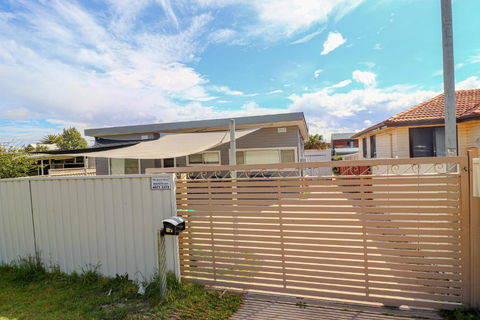The Beach Shack - Accommodation Tasmania 5