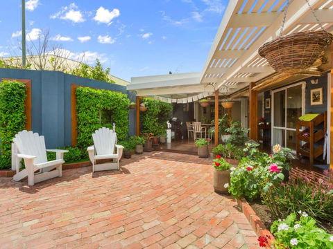 KARINYA MORNINGTON - Accommodation Tasmania 3