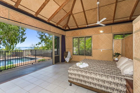 Absolute Beachfront - Accommodation Tasmania 4