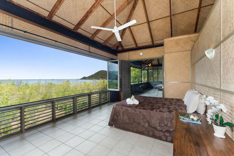 Absolute Beachfront - Accommodation Tasmania 3