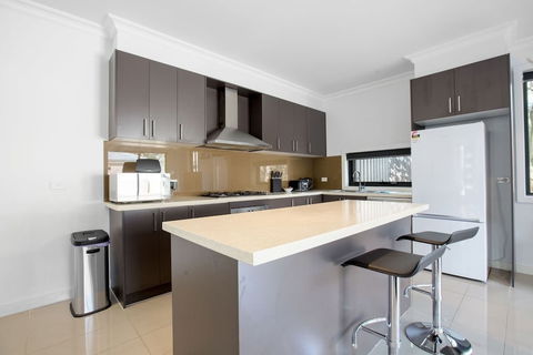Stunning 3beds Near Knox Shopping Centro@wantirna - Accommodation Tasmania 3