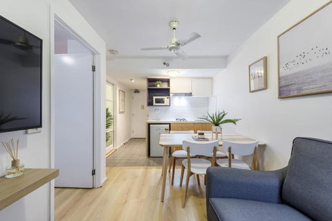 WOW Apartment On Flinders - Accommodation Tasmania 5