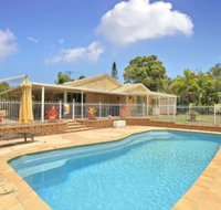 Hook Wine  Sinker Hervey Bay