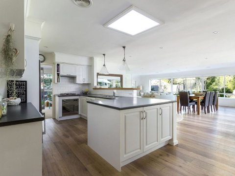ALLAMBEA MOUNT ELIZA - Accommodation Tasmania 2