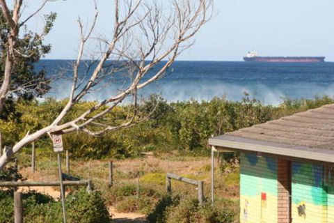 Seaview #2 2 / 171 Avoca Drive - Accommodation Tasmania 0