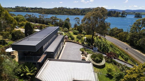The Vanilla House - Accommodation Tasmania 0