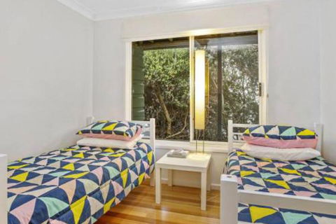 SEAVIEW Ocean Views From A Modern Townhouse - Accommodation Tasmania 7