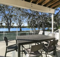 Stunning River House 51 Hilton Esplanade - Accommodation Tasmania