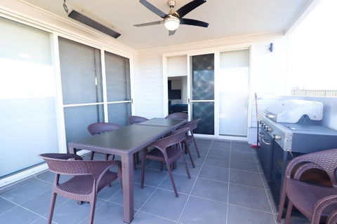 Surfers Paradise At Catherine Hill Bay - Accommodation Tasmania 4