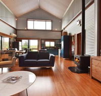 Kelman Cottage tucked away with pool  native wildlife - Accommodation Tasmania