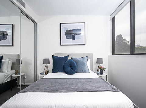 CANBERRA CHIC Hosted By LAbode - Accommodation Tasmania 3