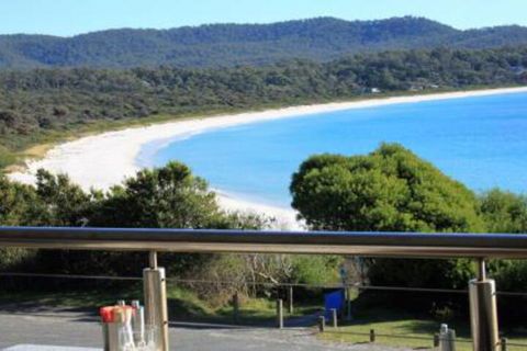 BAY Of FIRES BEACH SHACK Ocean Views From A Modern Beachhouse - Accommodation Tasmania 6