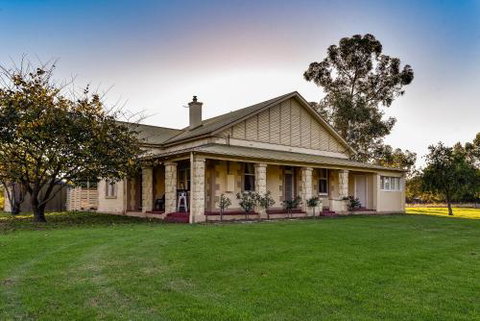 The Jazz B & B - Accommodation Tasmania 4