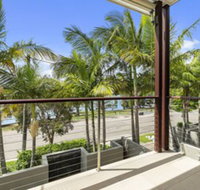 North Facing River Front Stunning Apartment Unit 2 9 Hilton Esplanade - Accommodation Tasmania