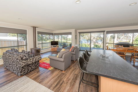 Allure - Accommodation Tasmania 7
