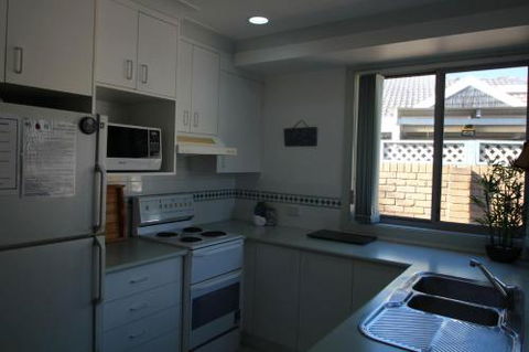 KENTIA - Accommodation Tasmania 4