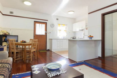 B4 Apartment Close To Perth UWA - Accommodation Tasmania 1