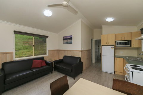 Reflections Holiday Parks Lake Glenbawn - Accommodation Tasmania 3