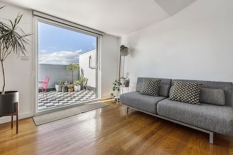 Fabulous Fitzroy Converted Warehouse - Accommodation Tasmania 0