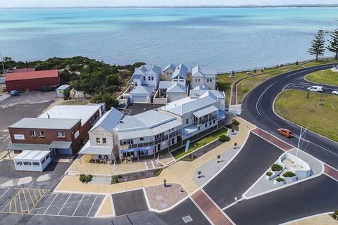 Robe Marina Accommodation - Accommodation Tasmania 3