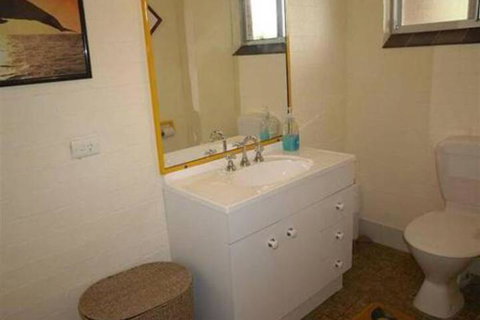 ANCHORAGE 1 - Accommodation Tasmania 2