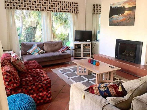 Wisteria Cottage On The Lagoon / Beach - Accommodation Tasmania 7