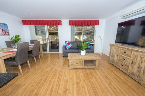 Ajax Avenue 2 / 35 Nelson Bay - Accommodation Tasmania 1