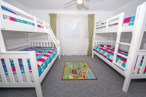 Ajax Avenue 2 / 35 Nelson Bay - Accommodation Tasmania 5